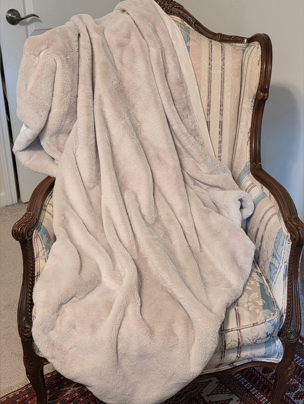 Unhide For Love Not Fur Throw